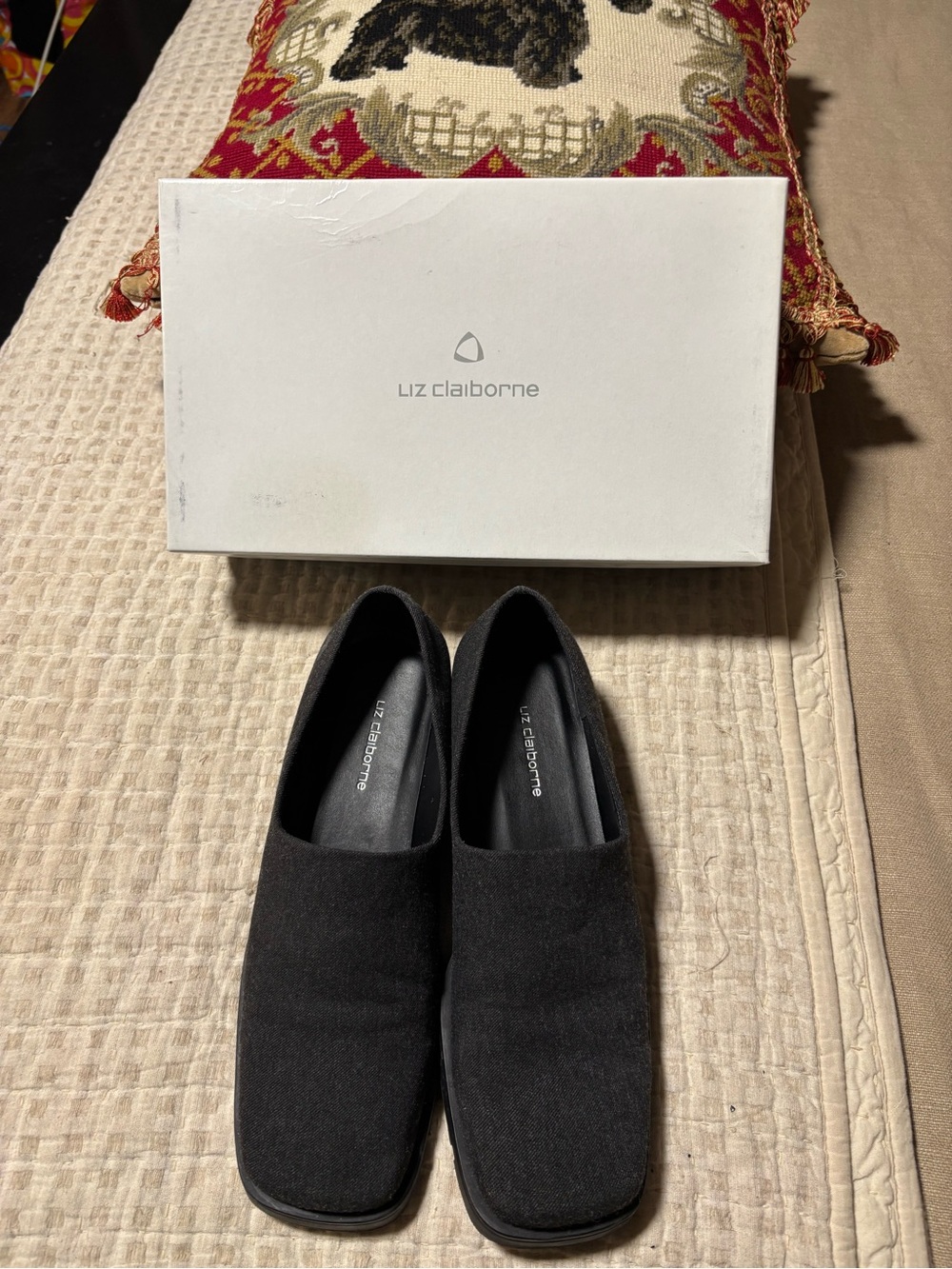 Liz Claiborne Charcoal Shoe